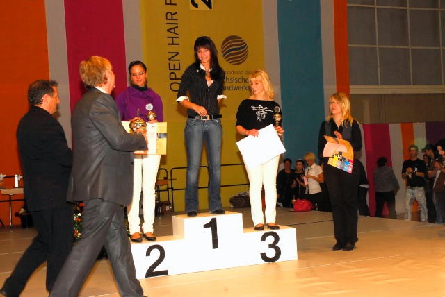 Open Hair 094.jpg